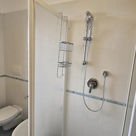 Apartment La Casetta Di Giuly - Locazione Turistica